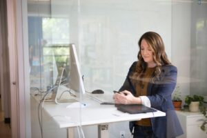 Jak skutecznie przygotować się do castingu? Kluczowe wskazówki dla przyszłych aktorów i modelek